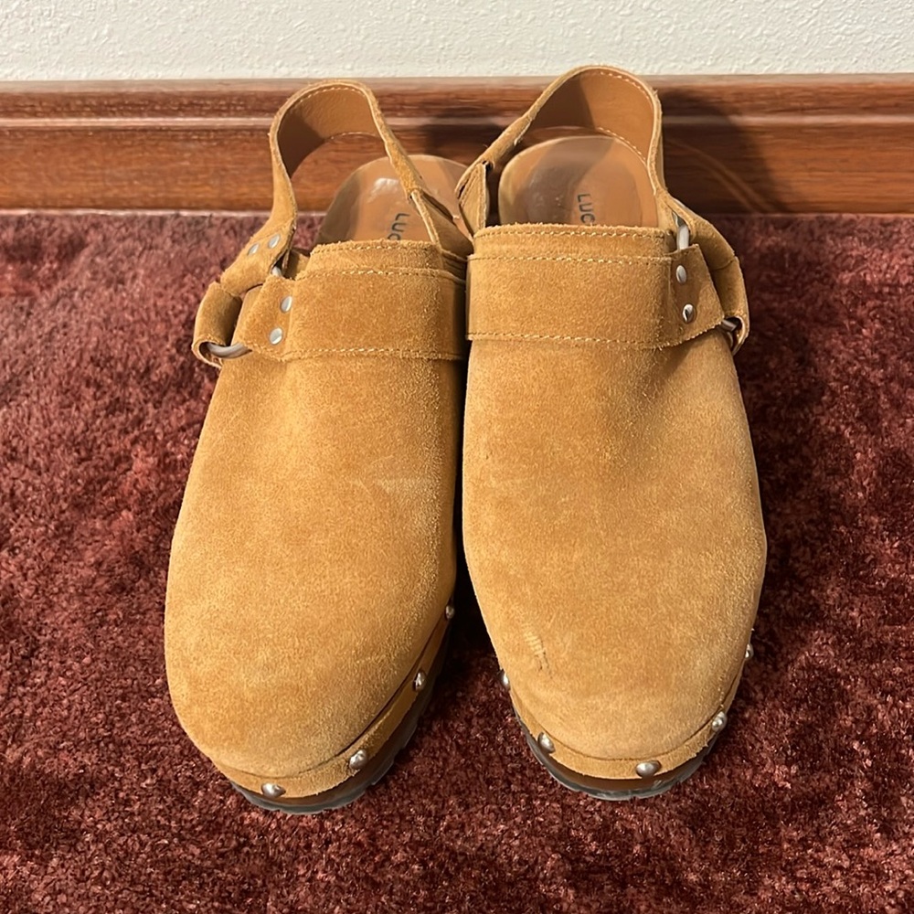 Lucky mule suede clogs 6.5